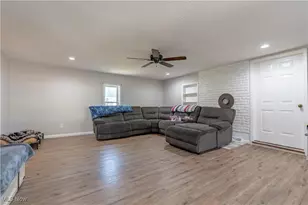 3305 Regent Ave NE, Canton, OH 44705 - Photo 5