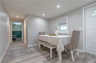 3305 Regent Ave NE, Canton, OH 44705 - Photo 11