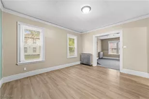 1938 W 65th St, Loveland, OH 44102 - Photo 5