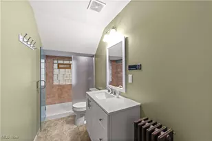 1938 W 65th St, Loveland, OH 44102 - Photo 13