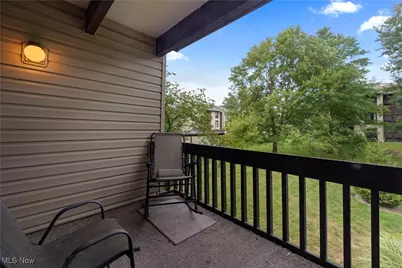 6320 Greenwood #100-4, Sagamore Hills, OH 44067 - Photo 3