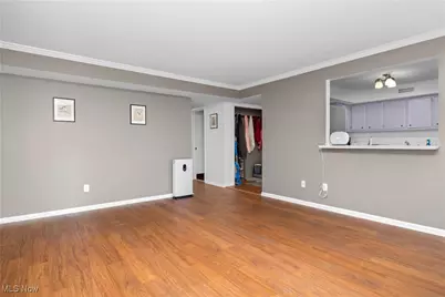 6320 Greenwood #100-4, Sagamore Hills, OH 44067 - Photo 15