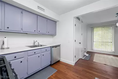 6320 Greenwood #100-4, Sagamore Hills, OH 44067 - Photo 5