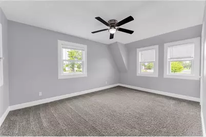 302 Louisiana Avenue, Lorain, OH 44052 - Photo 23