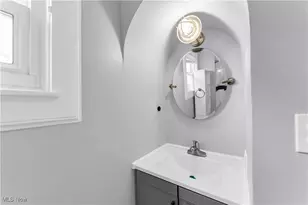 302 Louisiana Ave, Lorain, OH 44052 - Photo 31