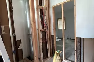 1504 E 106th St, Loveland, OH 44106 - Photo 13