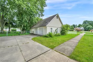 34579 Bainbridge Rd, North Ridgeville, OH 44039 - Photo 15