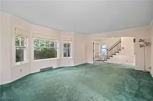 976 Gulf Rd, Elyria, OH 44035 - Photo 3