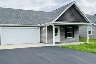 1840 Alexander Ave, Geneva, OH 44041 - Photo 3