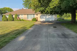 10305 Broadview Rd, Grandview Heights, OH 44147 - Photo 1