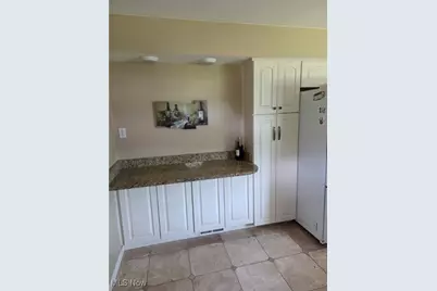 10305 Broadview Road, Grandview Heights, OH 44147 - Photo 3