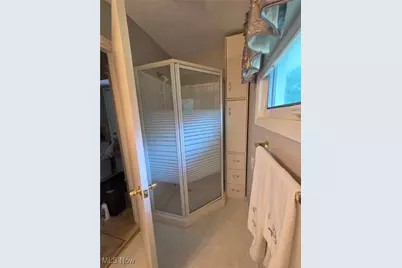 10305 Broadview Road, Grandview Heights, OH 44147 - Photo 13