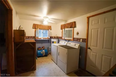 34799 Paw Rd, Lower Salem, OH 45745 - Photo 9