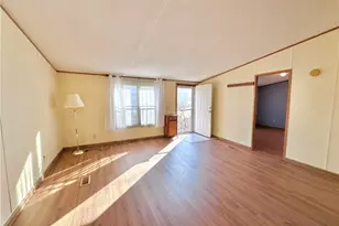 60 Flamingo Ave, Amherst, OH 44001 - Photo 7