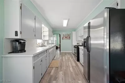 853 Brittain Road, Akron, OH 44305 - Photo 15