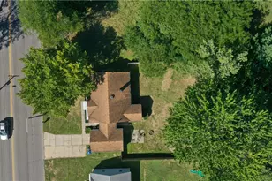 853 Brittain Rd, Akron, OH 44305 - Photo 7