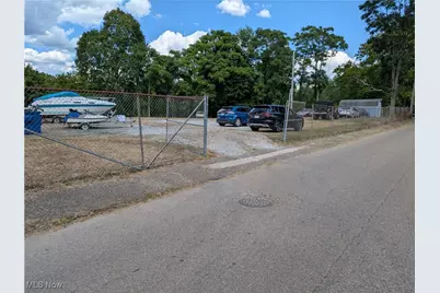 213 Dewey Avenue, Cambridge, OH 43725 - Photo 17