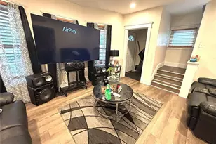 660 E 126th St, Loveland, OH 44108 - Photo 7