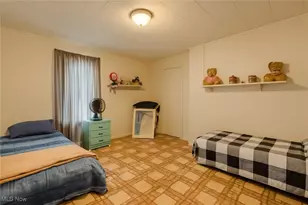 49659 Water St, St Clairsville, OH 43950 - Photo 3