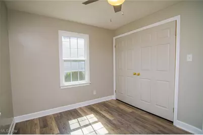 3450 Elk Avenue, Shadyside, OH 43947 - Photo 11