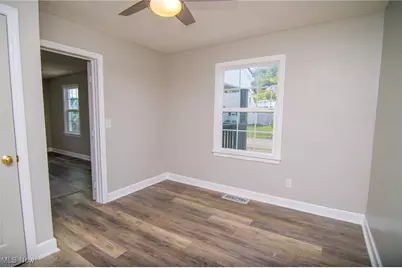 3450 Elk Avenue, Shadyside, OH 43947 - Photo 13