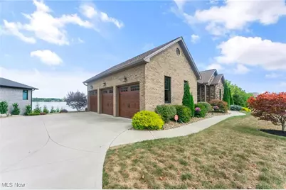 147 Heron Bay Drive, Poland, OH 44514 - Photo 7