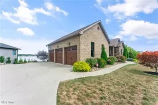 147 Heron Bay Dr, Poland, OH 44514 - Photo 7