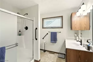 5239 Monroe Square E, Barberton, OH 44203 - Photo 23