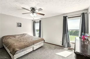 5239 Monroe Square E, Barberton, OH 44203 - Photo 25