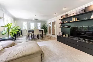 331 Verdant Ln, Canfield, OH 44406 - Photo 9