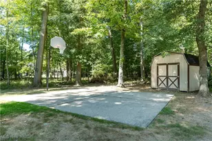 331 Verdant Ln, Canfield, OH 44406 - Photo 35