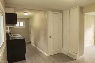 9800 North Blvd, Chagrin Falls, OH 44023 - Photo 7