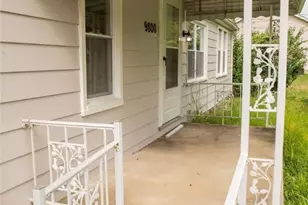 9800 North Blvd, Chagrin Falls, OH 44023 - Photo 3