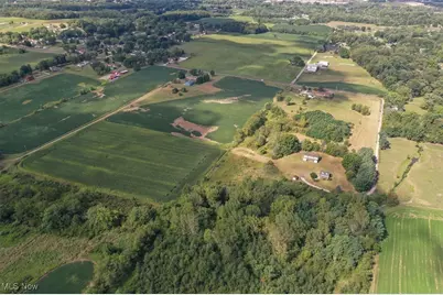 2260 Broadway Avenue NE, East Canton, OH 44730 - Photo 25