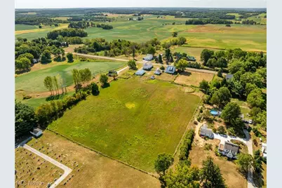 13529 Louisville Street NE, Paris, OH 44669 - Photo 5