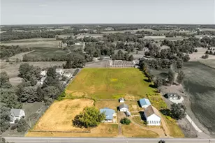 13529 Louisville St NE, Paris, OH 44669 - Photo 3