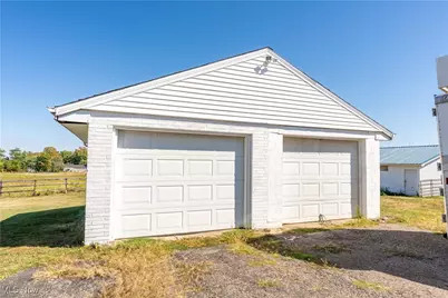 13529 Louisville Street NE, Paris, OH 44669 - Photo 9