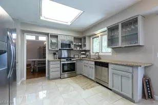 2051 Kingsborough Dr, Painesville, OH 44077 - Photo 11