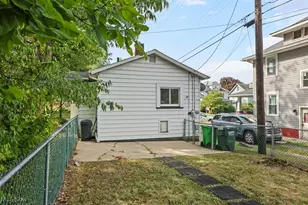 725 W Summit St, Alliance, OH 44601 - Photo 7