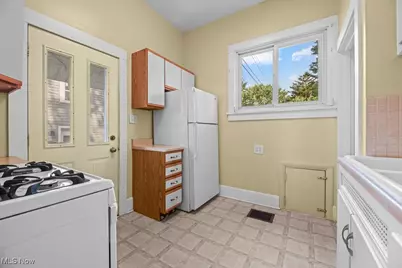 725 W Summit Street, Alliance, OH 44601 - Photo 19