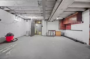 725 W Summit St, Alliance, OH 44601 - Photo 35