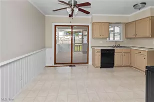 988 E 348th St, Eastlake, OH 44095 - Photo 5