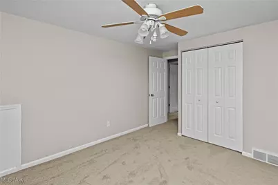 988 E 348th Street, Eastlake, OH 44095 - Photo 15