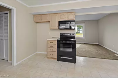 988 E 348th Street, Eastlake, OH 44095 - Photo 7