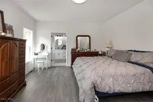 18433 Whitney Rd, Strongsville, OH 44149 - Photo 17