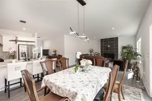 18433 Whitney Rd, Strongsville, OH 44149 - Photo 9