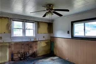 53679 Quimby Ave, Bridgeport, OH 43912 - Photo 9