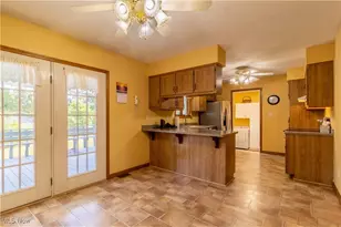 148 Oak Dr, Dillonvale, OH 43917 - Photo 9