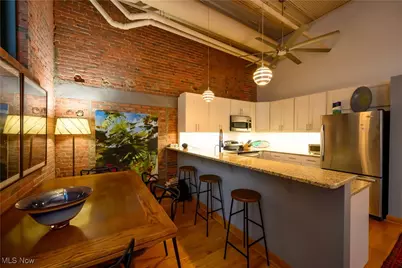 635 W Lakeside Avenue #406, Loveland, OH 44113 - Photo 7