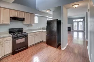 17610 Wildwood Ln, Loveland, OH 44119 - Photo 5